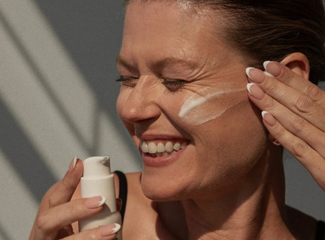 How to use Brighten Triple C Defense Serum